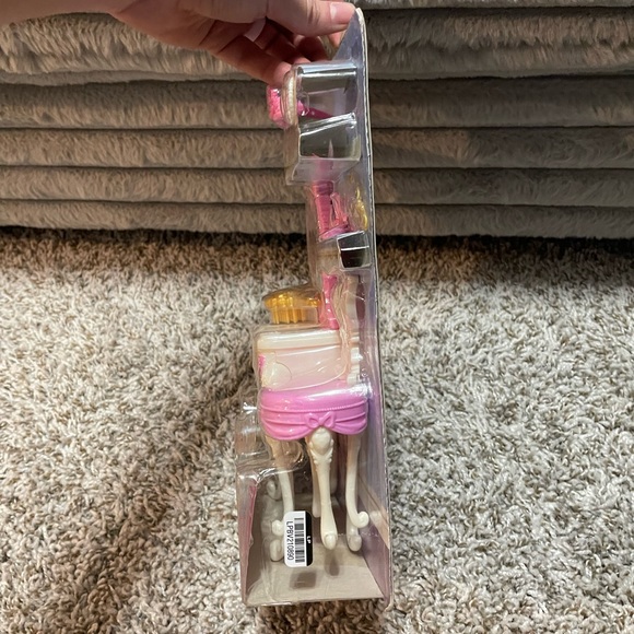 Disney Princess Royal Vanity New In Box - Picture 8 of 11